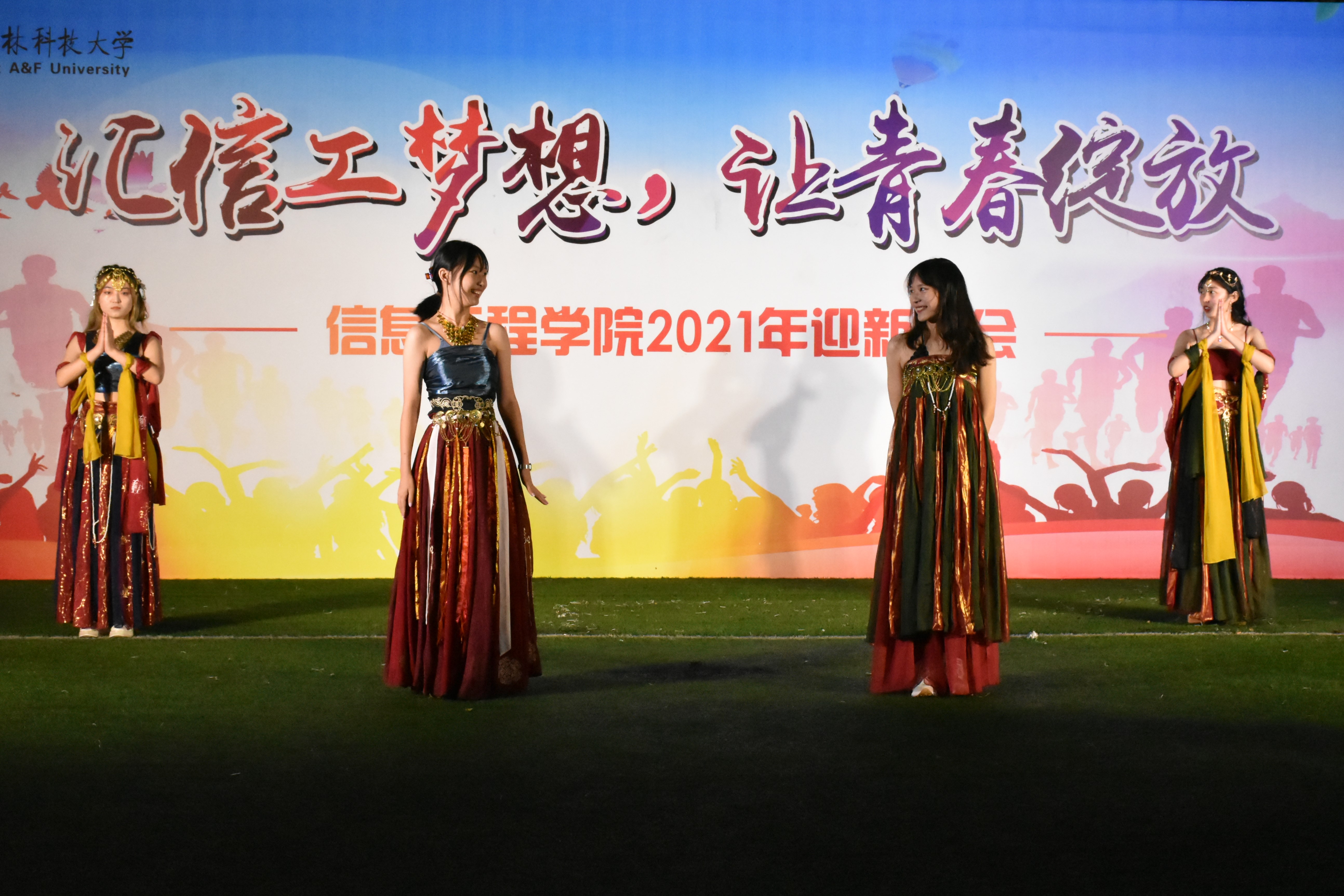 963c86c0b13f4bbfb1e95dd4bf4e4037.jpg 963c86c0b13f4bbfb1e95dd4bf4e4037.jpg