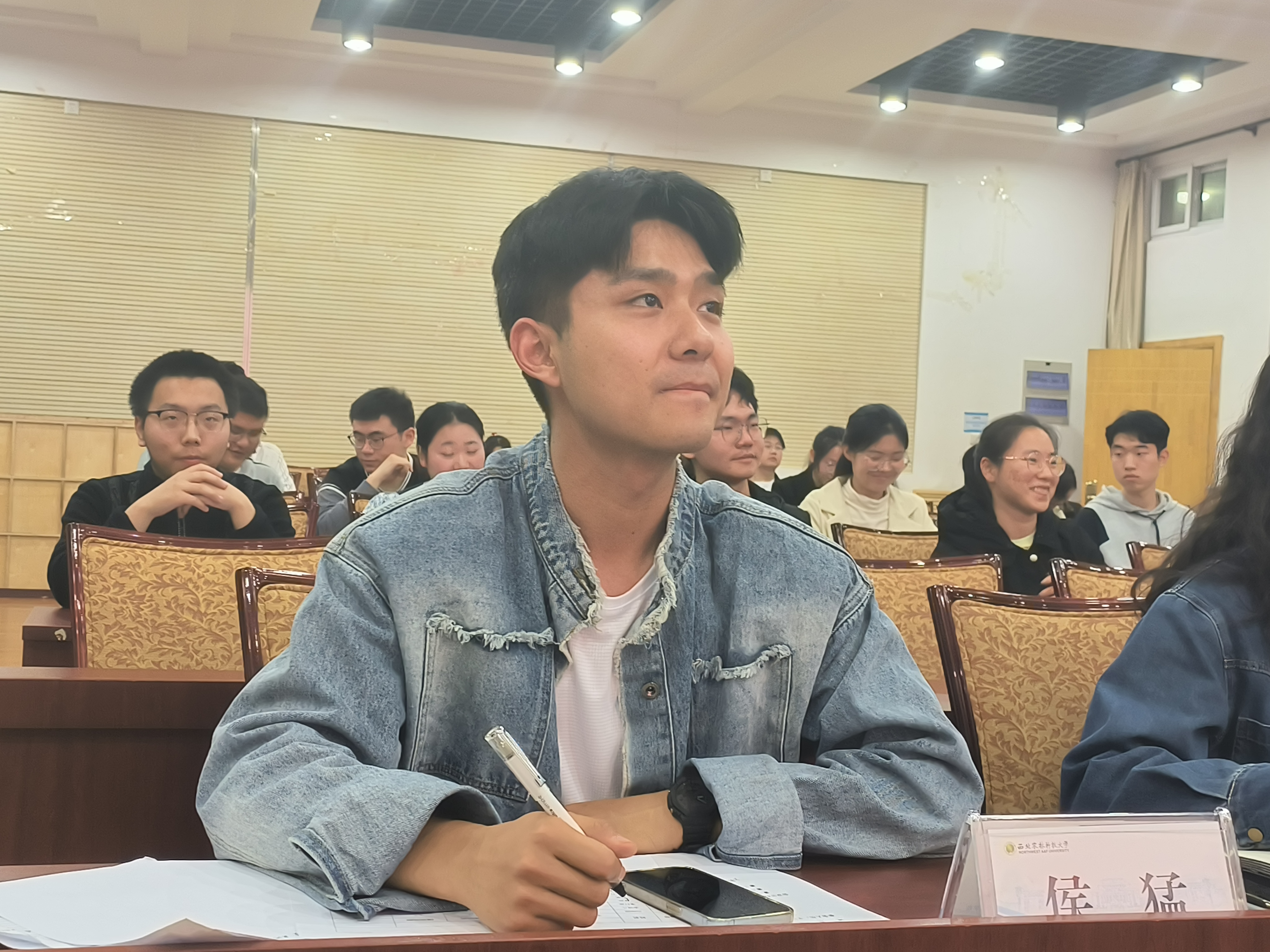 b996b0c30f2b4b9985c1fcf6d76c2b74.jpg b996b0c30f2b4b9985c1fcf6d76c2b74.jpg