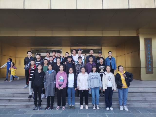 cec36d5e4f2341b38dd824565bbe41b5.jpg 计算机类1909班.jpg