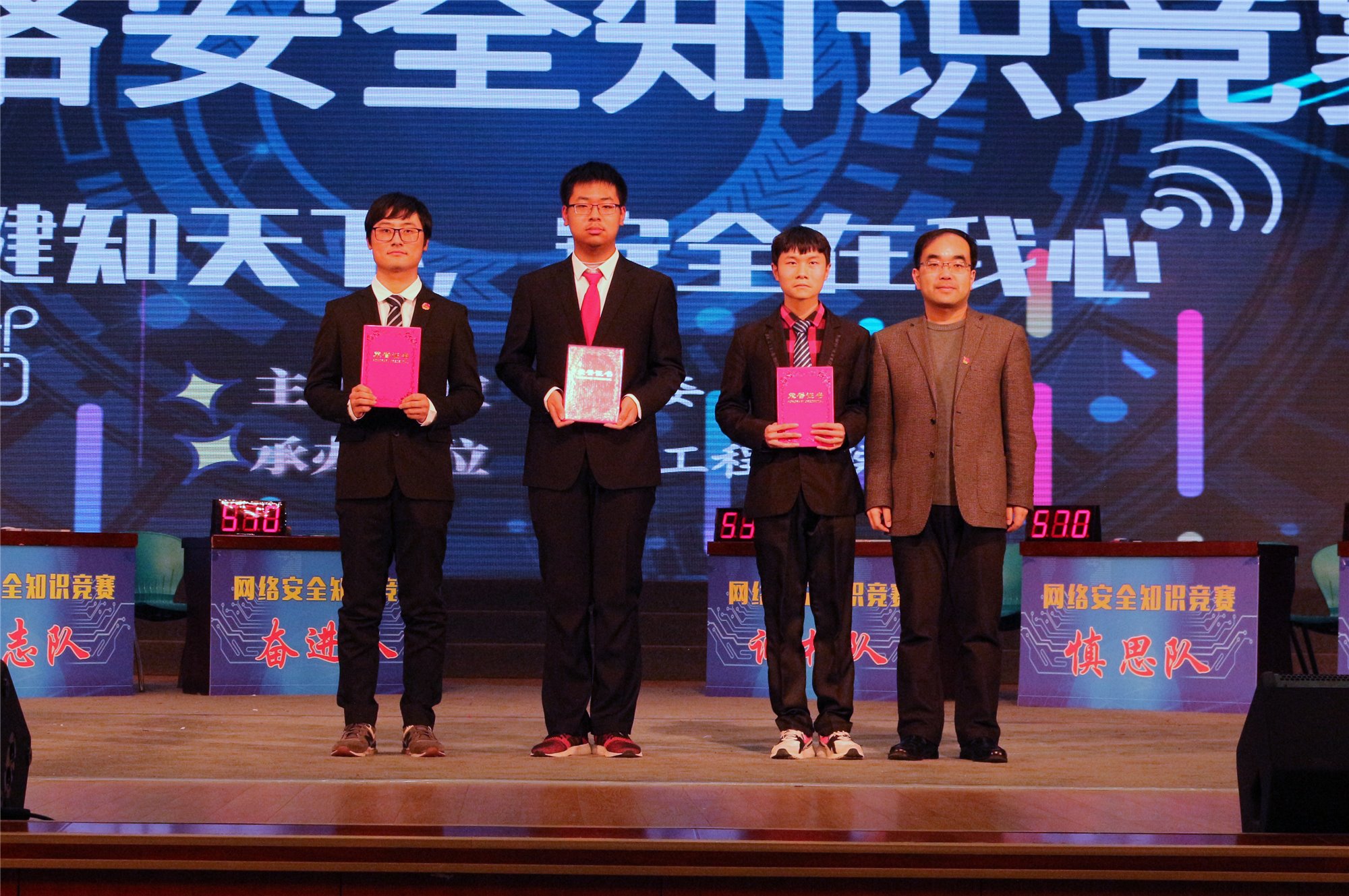 ae7a1f15d88b4de7a9baebf167587c43.jpg ae7a1f15d88b4de7a9baebf167587c43.jpg