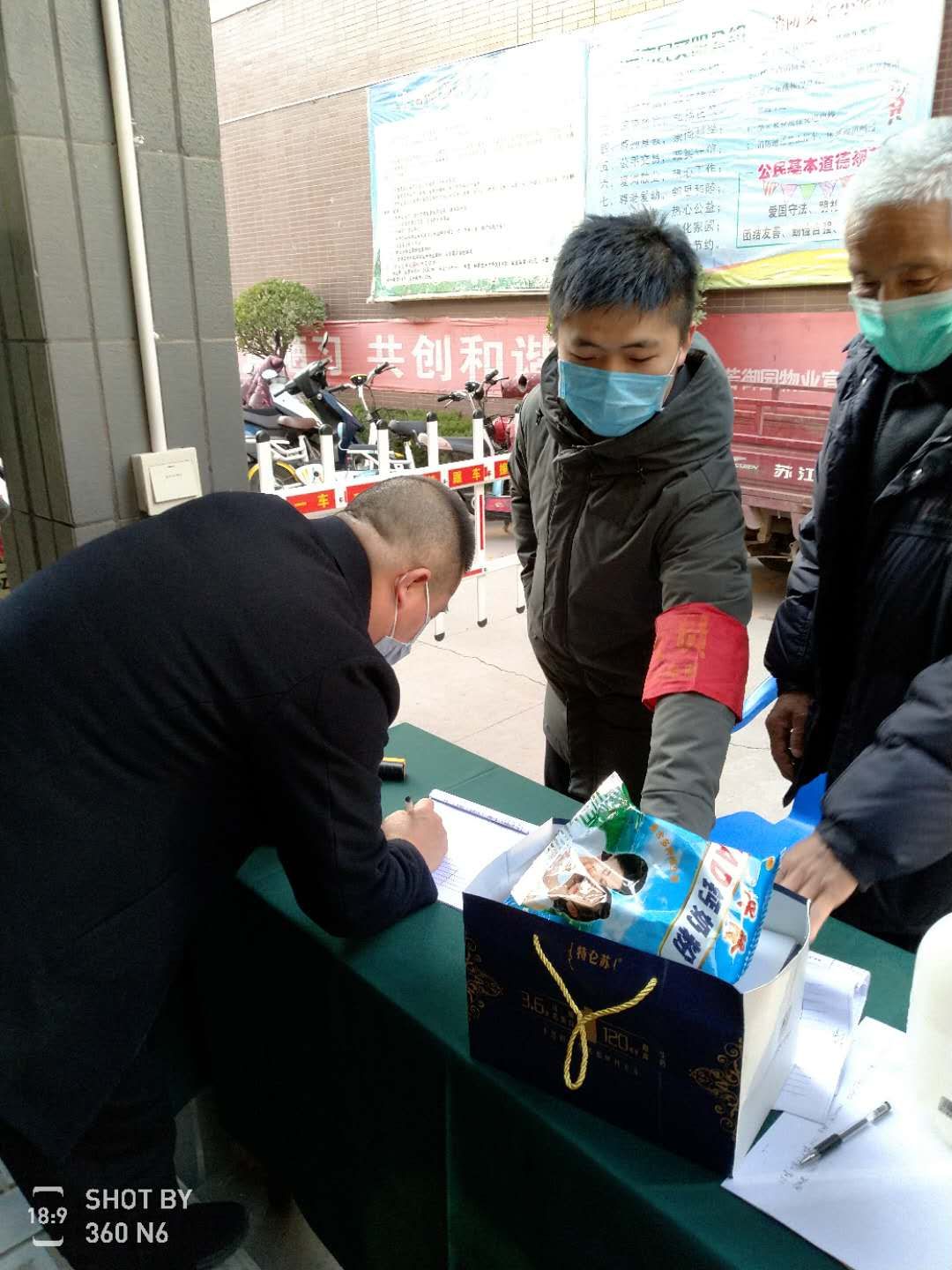 b7476d6ea675427caeed602cfa0bb8cb.jpg b7476d6ea675427caeed602cfa0bb8cb.jpg