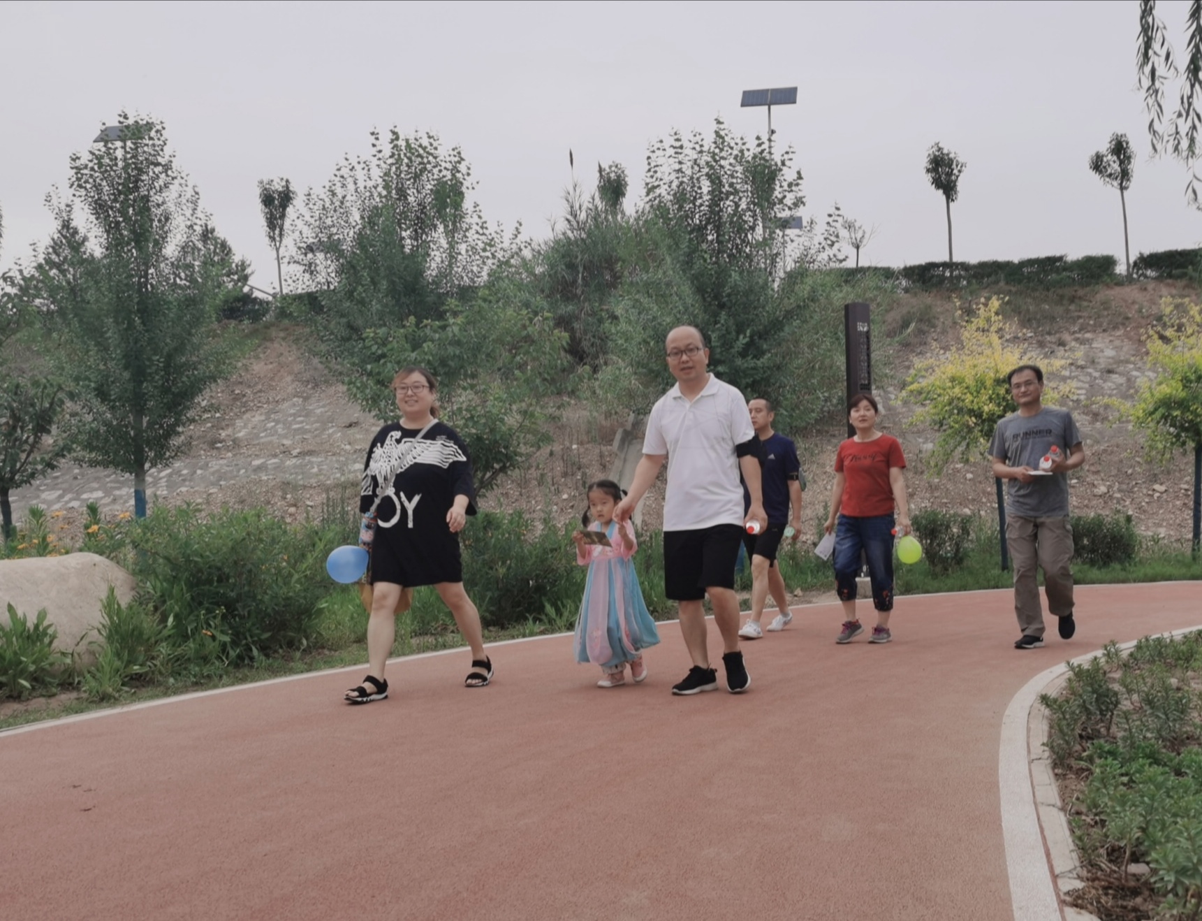 f6b2867f89a44eac809bf239539f4af8.jpg f6b2867f89a44eac809bf239539f4af8.jpg