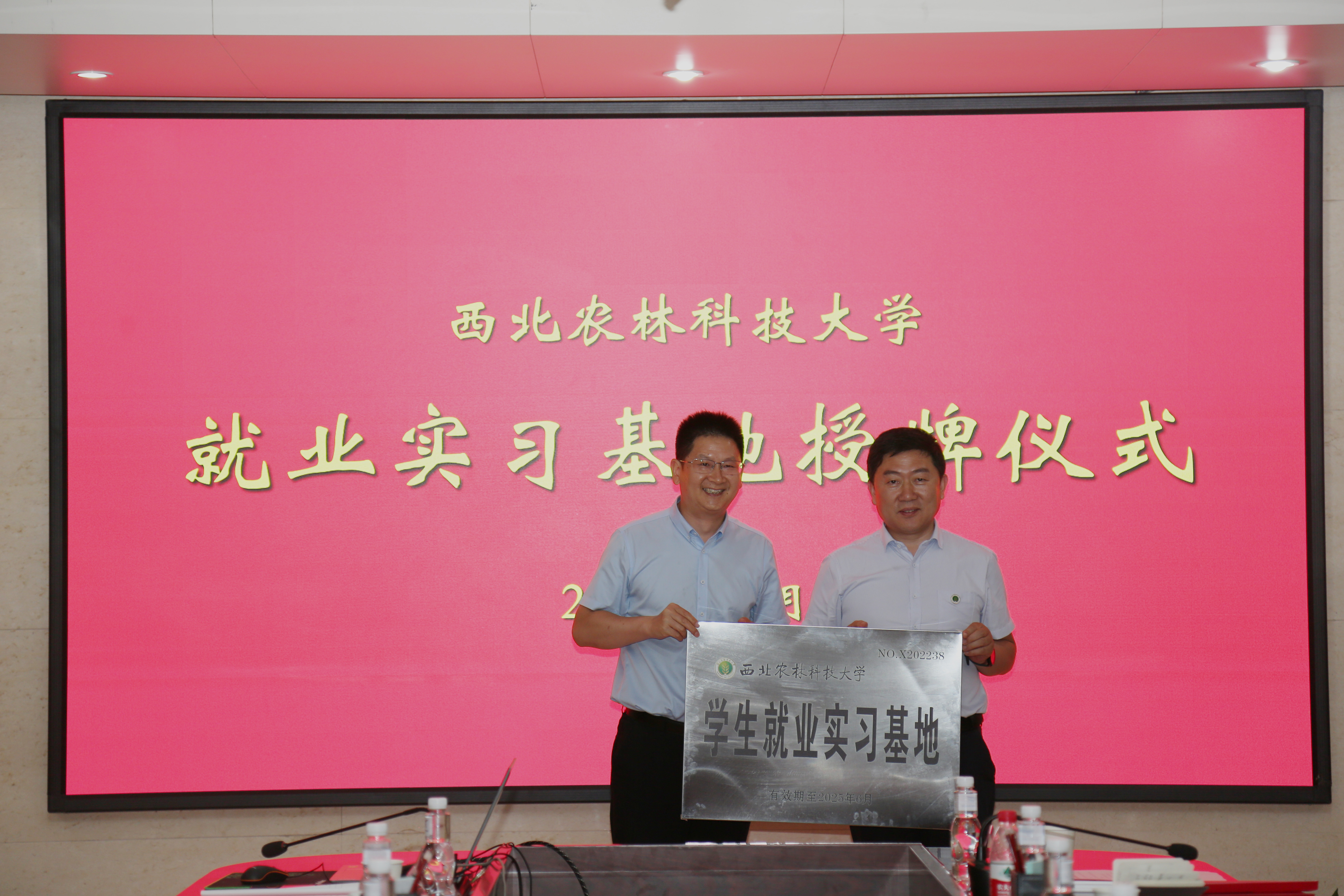 ccea296ea6604a58be6aaff65d34e89f.jpg ccea296ea6604a58be6aaff65d34e89f.jpg